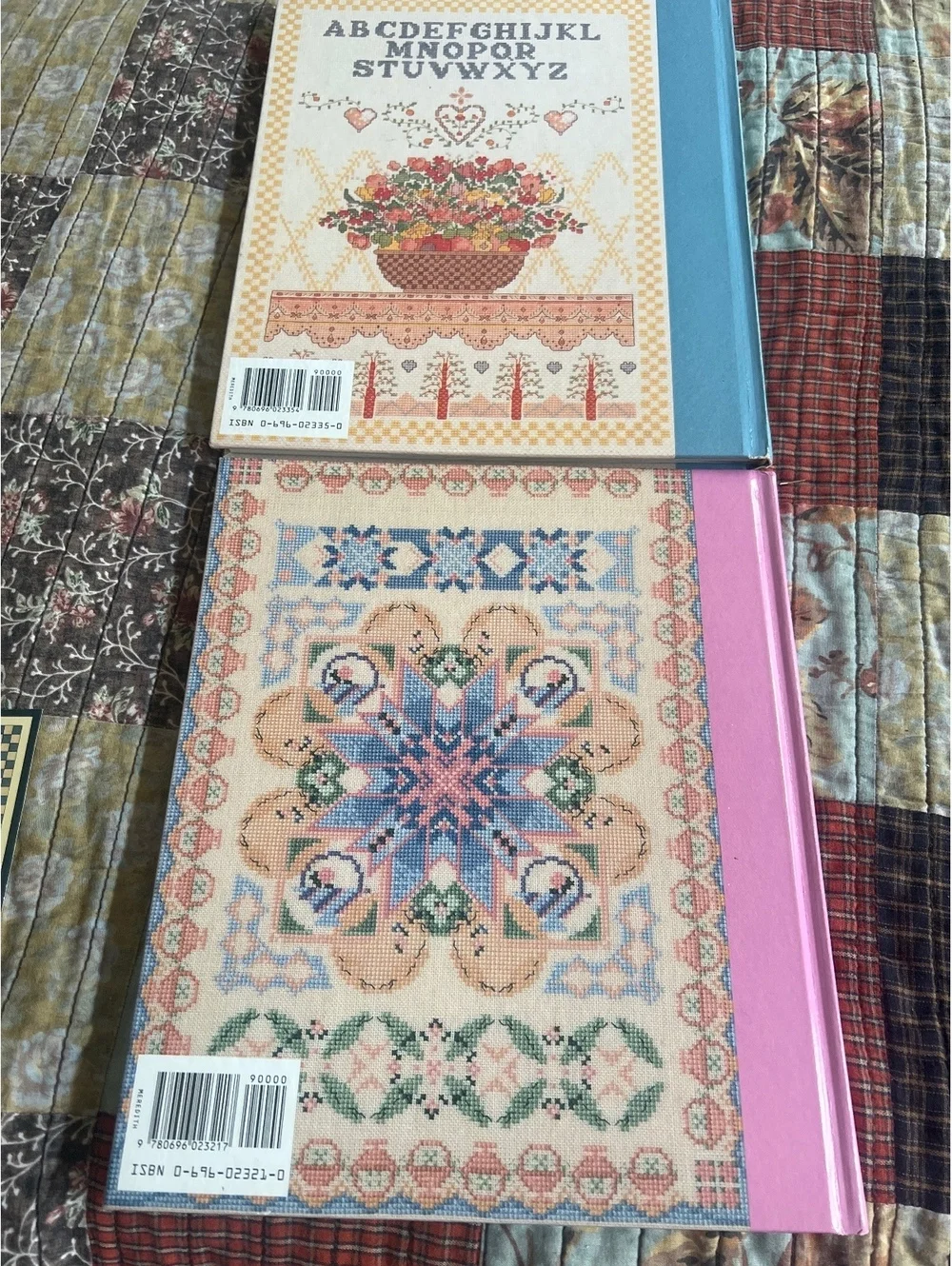 Country Cross-Stitch Designs & Quilt Designs in Cross-Stitch Books Set by Ellen/